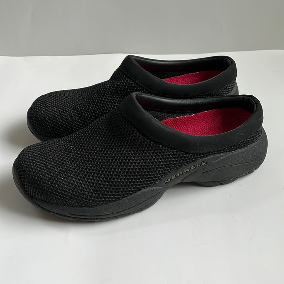Merrell Other - Mens MERRELL Black Clogs  Size 9.5
